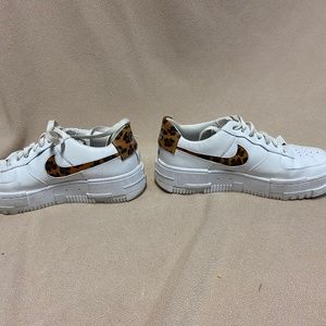Women’s AF1 Nike shoes
